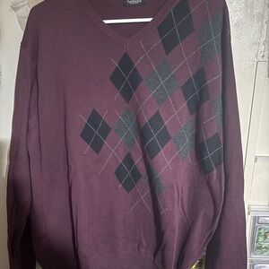 Van Heusen V-Neck Sweater - Maroon and Black Argyle